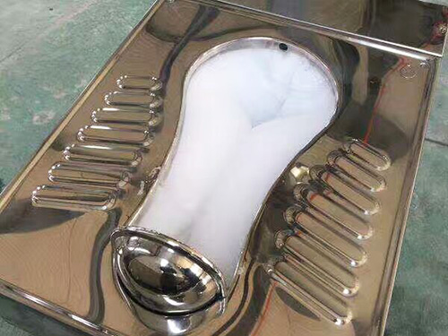 泡沫封堵蹲便器